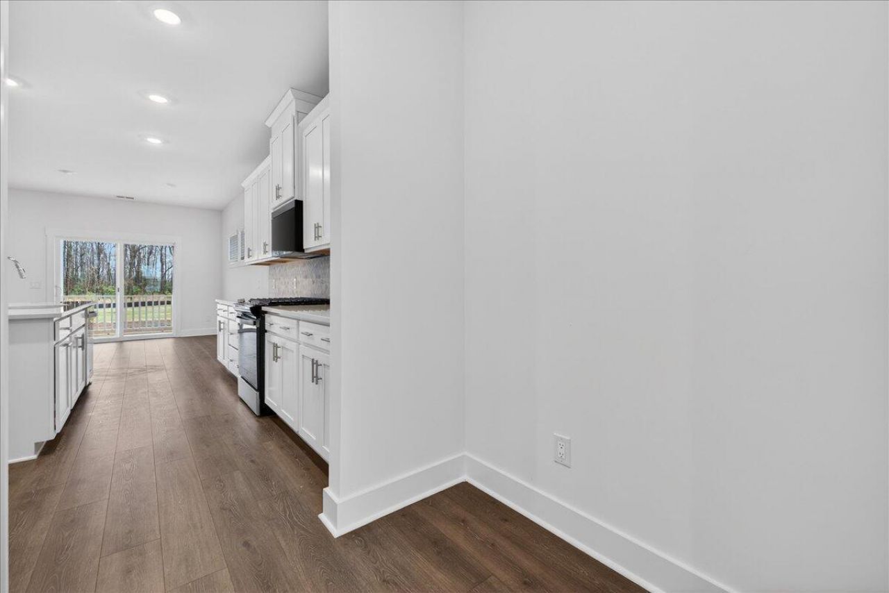 357 Calm Water Way Photo 8