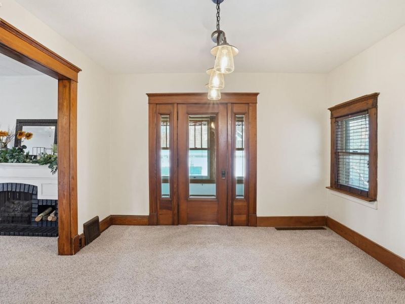 209 Pleasant Street, Bellevue, OH 44811 Photo 19