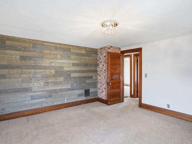 209 Pleasant Street, Bellevue, OH 44811 Photo 37