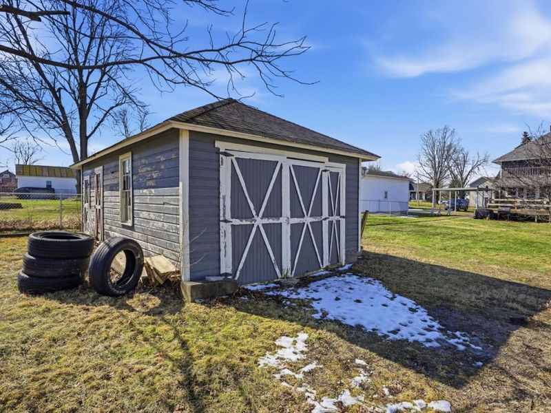 209 Pleasant Street, Bellevue, OH 44811 Photo 54