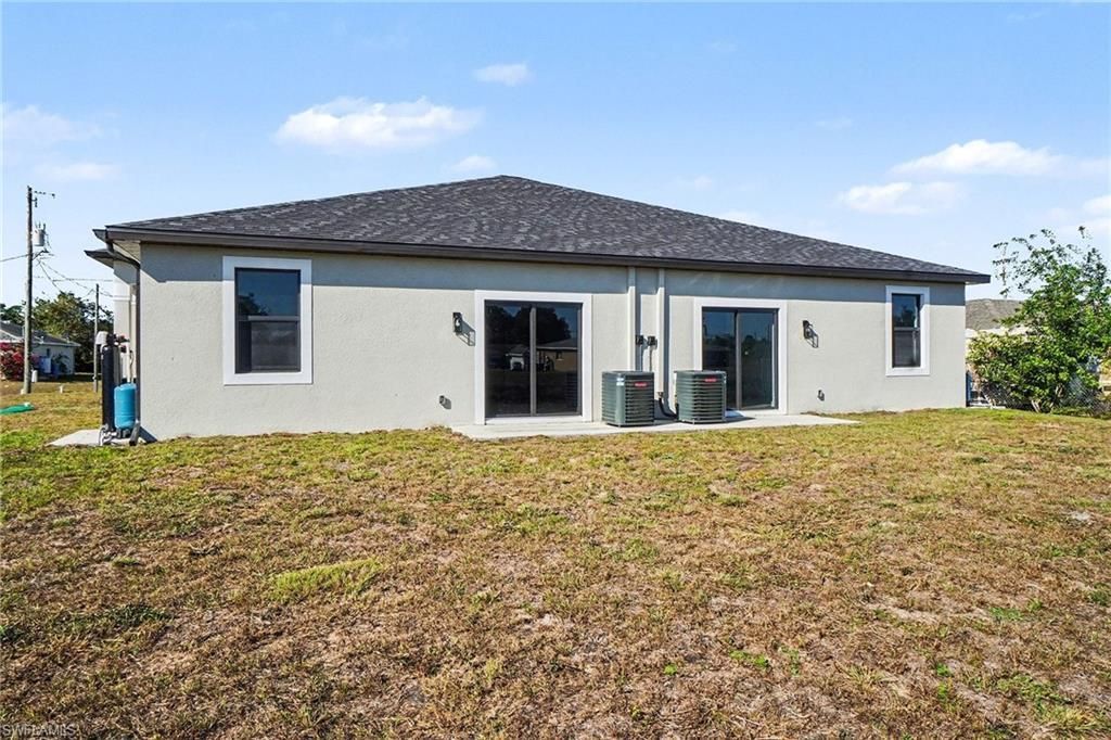 438/440 Charwood Ave S, Lehigh Acres, FL 33974 Photo
