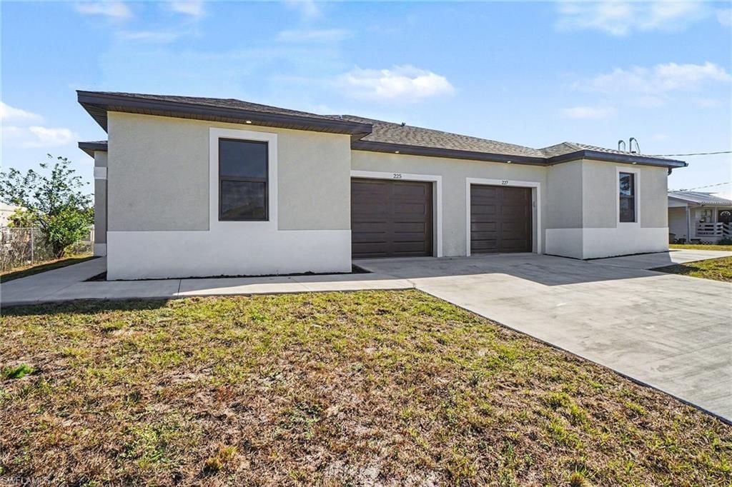 438/440 Charwood Ave S, Lehigh Acres, FL 33974 Photo