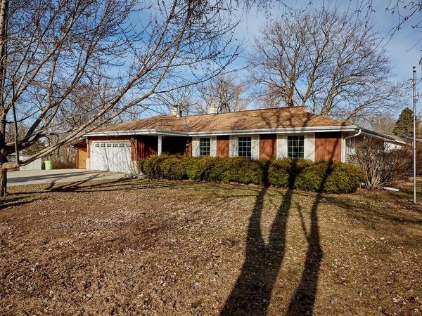 18700 Moor COURT, Brookfield, WI 53045