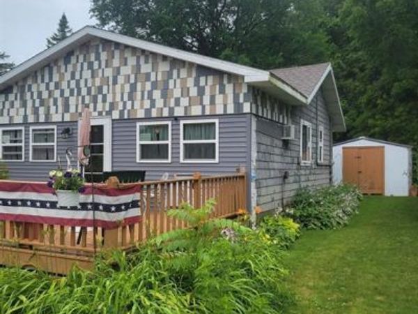 N4521 W Shoreplace Road, Cambridge, WI 53523