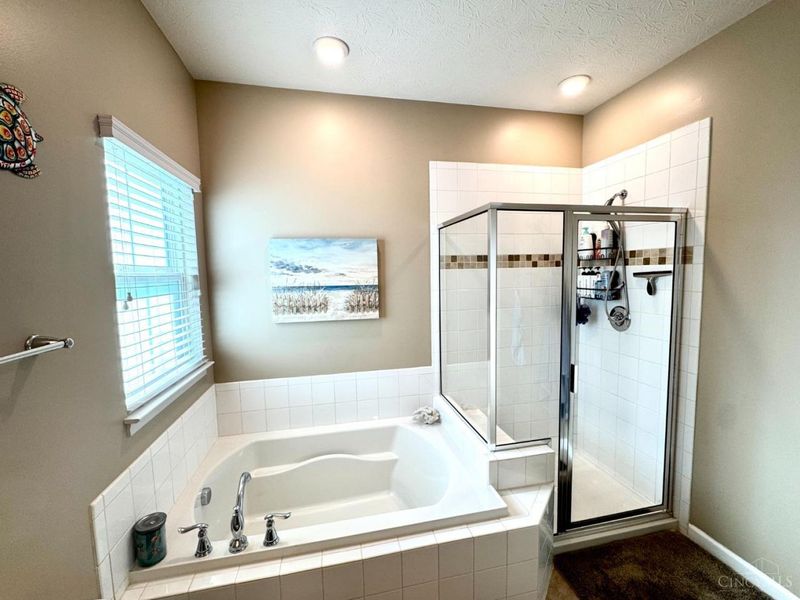 2854 Alysheba Court, Hamilton Twp, OH 45152 Photo 12