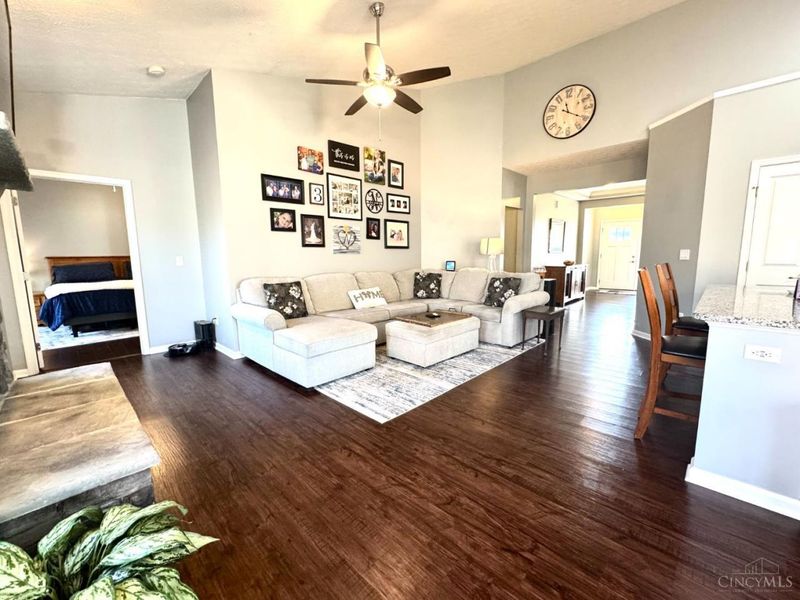 2854 Alysheba Court, Hamilton Twp, OH 45152 Photo 3