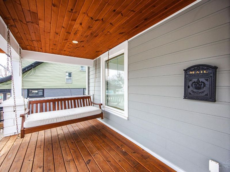 6121 Roe Street, Cincinnati, OH 45227 Photo 2