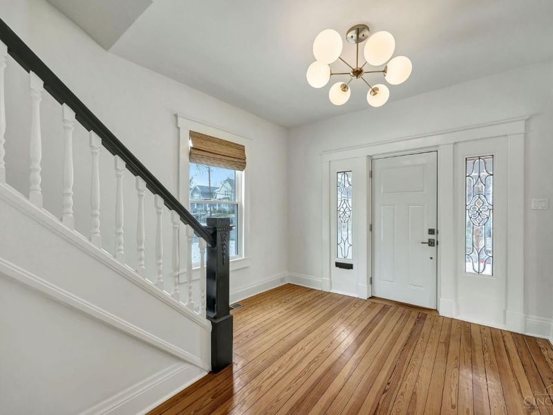 6121 Roe Street, Cincinnati, OH 45227 Photo 3