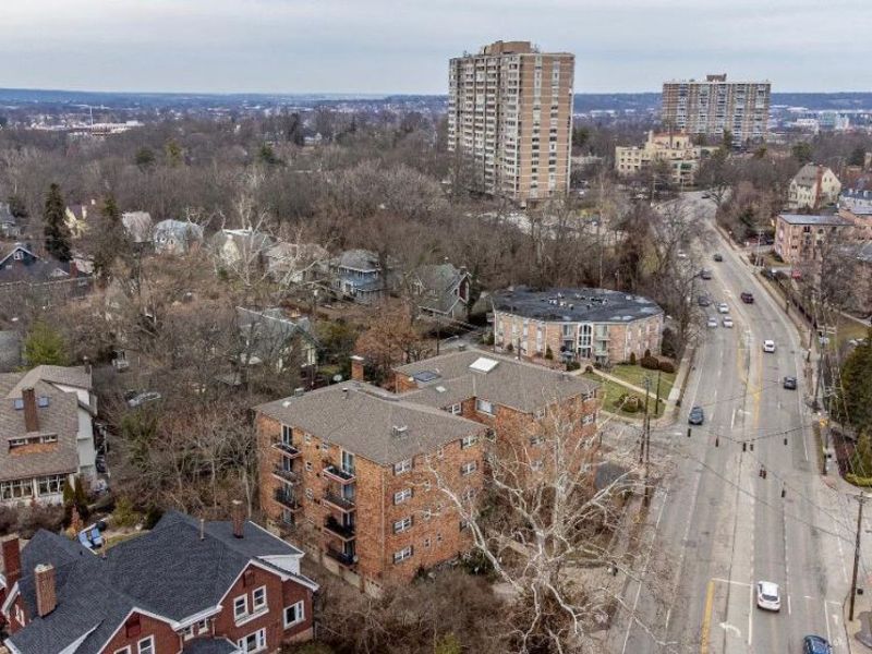 2270 Madison Road, Unit 4C, Cincinnati, OH 45208 Photo 2