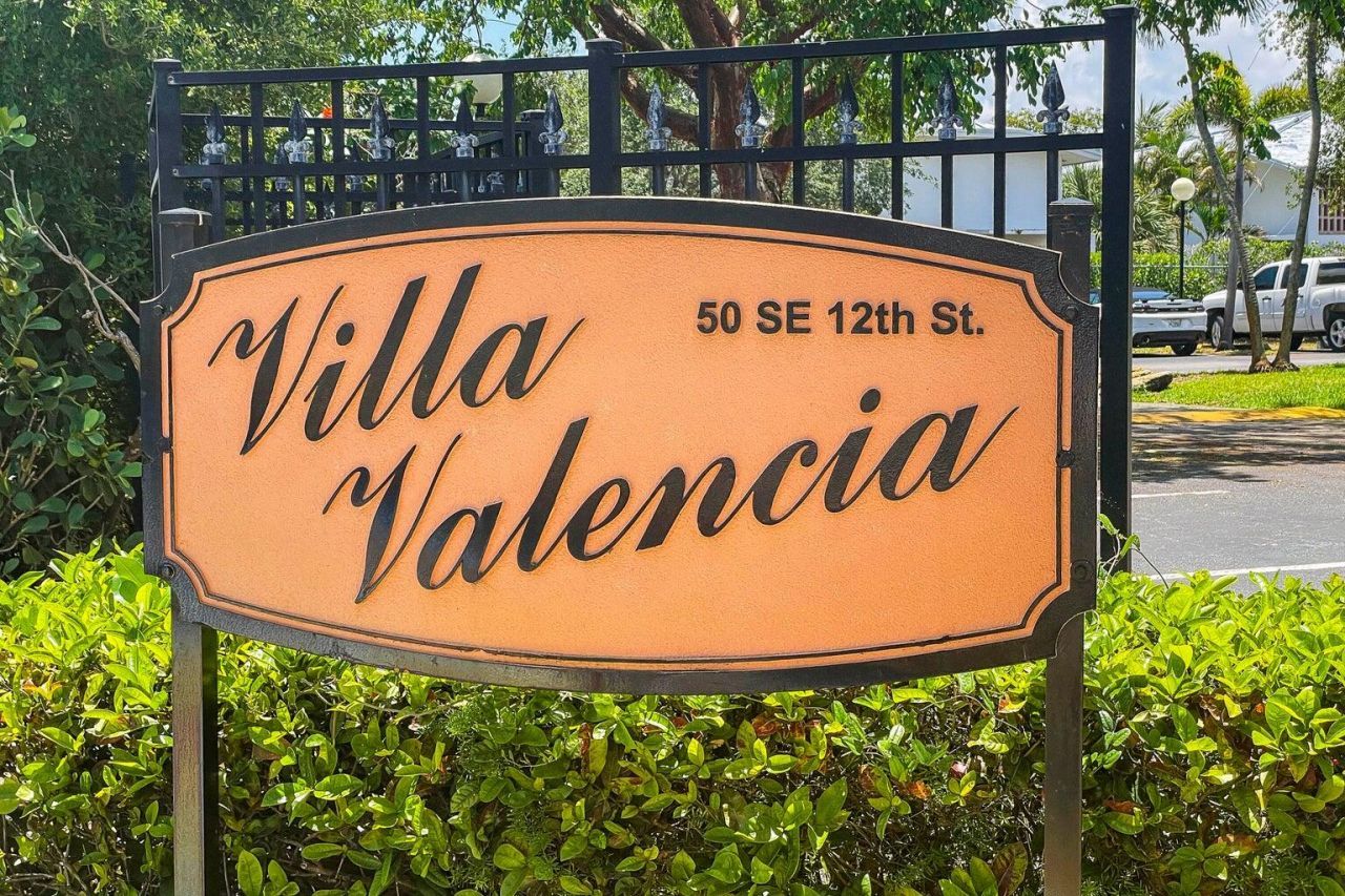 50 SE 12th Street, Unit 1520, Boca Raton, FL 33432 Photo