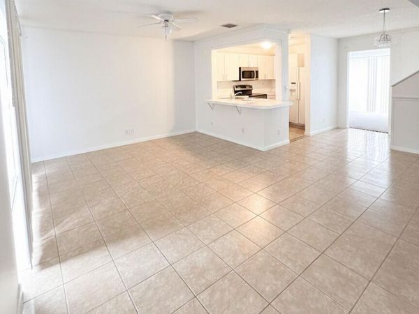 130 Cypress Way W, Palm Springs, FL 33406