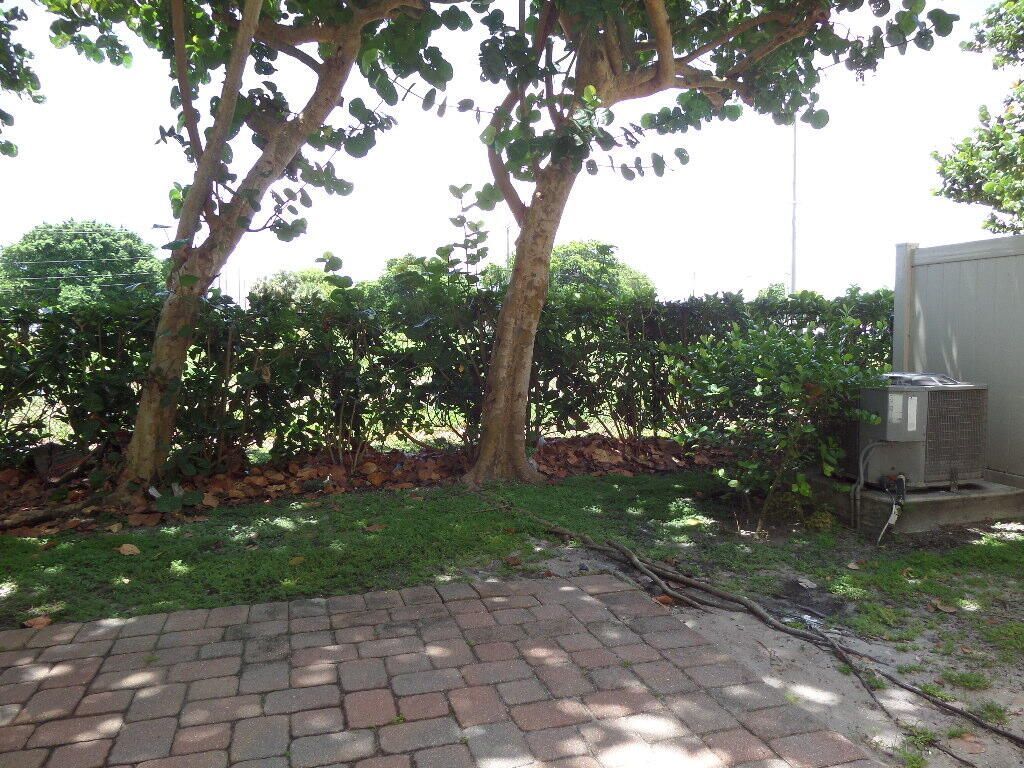 322 Lake Monterey Circle, Boynton Beach, FL 33426 Photo