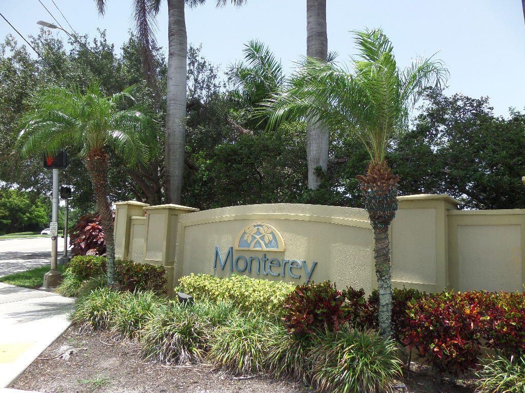 322 Lake Monterey Circle, Boynton Beach, FL 33426 Photo