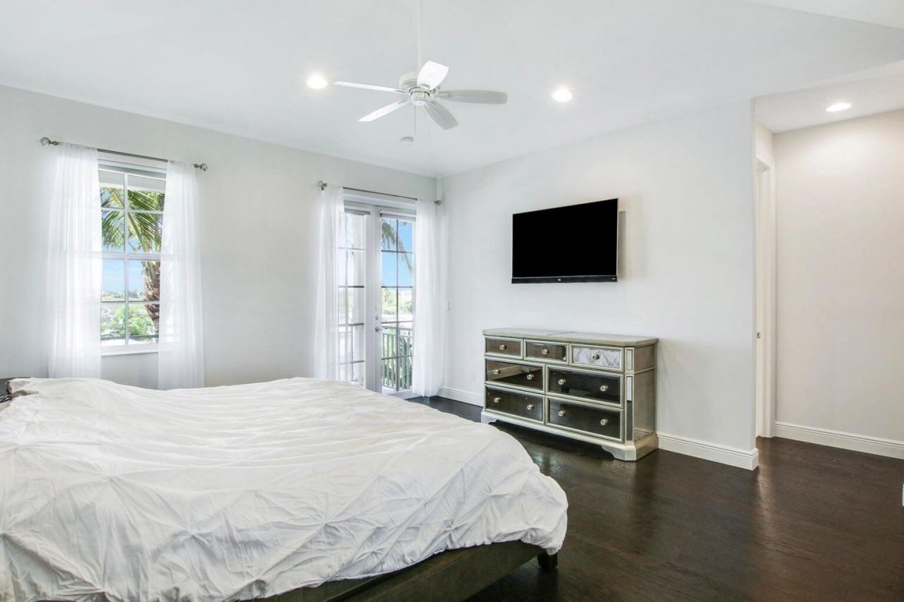 132 Ocean Breeze Drive, Juno Beach, FL 33408 Photo