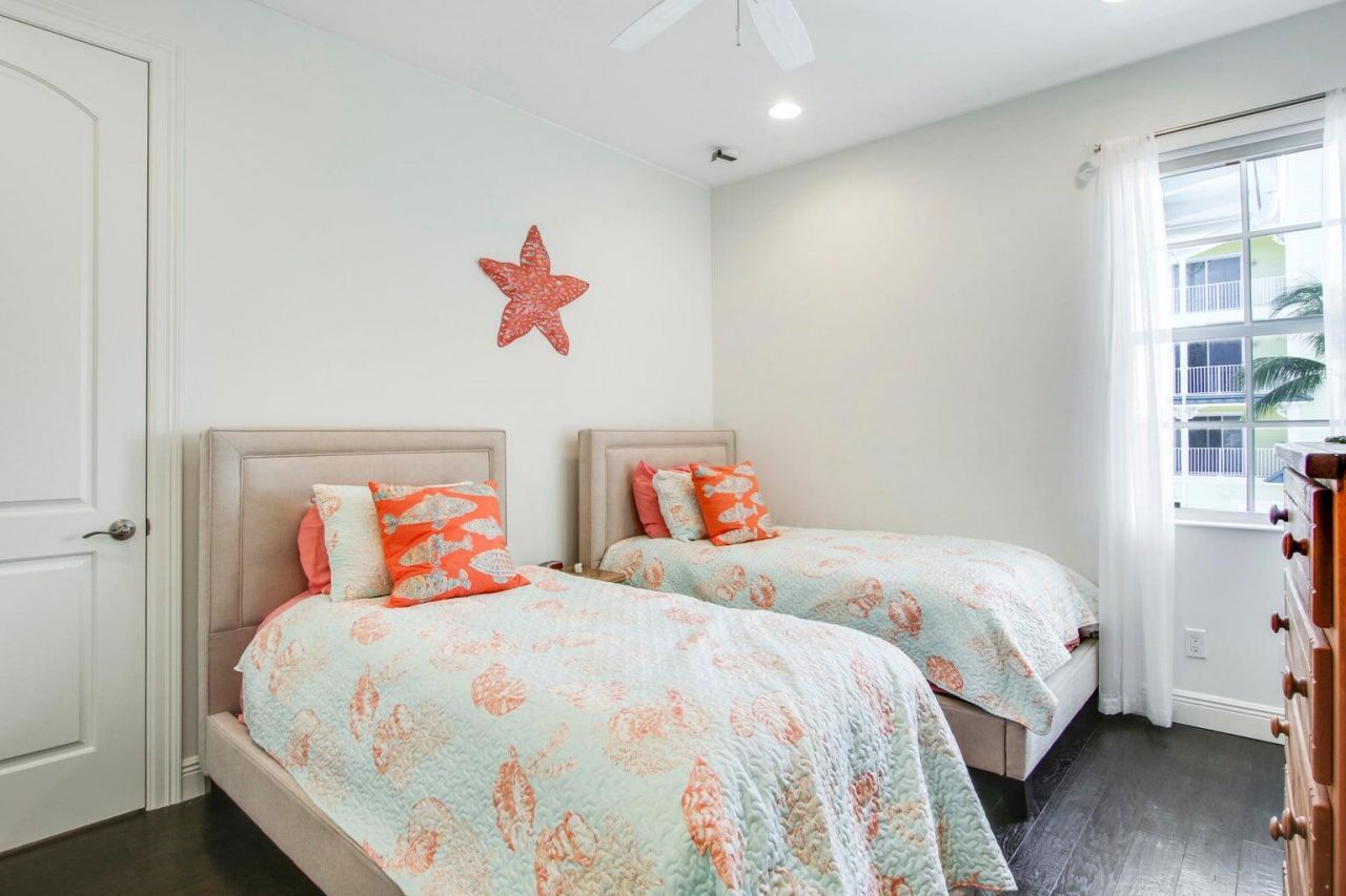 132 Ocean Breeze Drive, Juno Beach, FL 33408 Photo