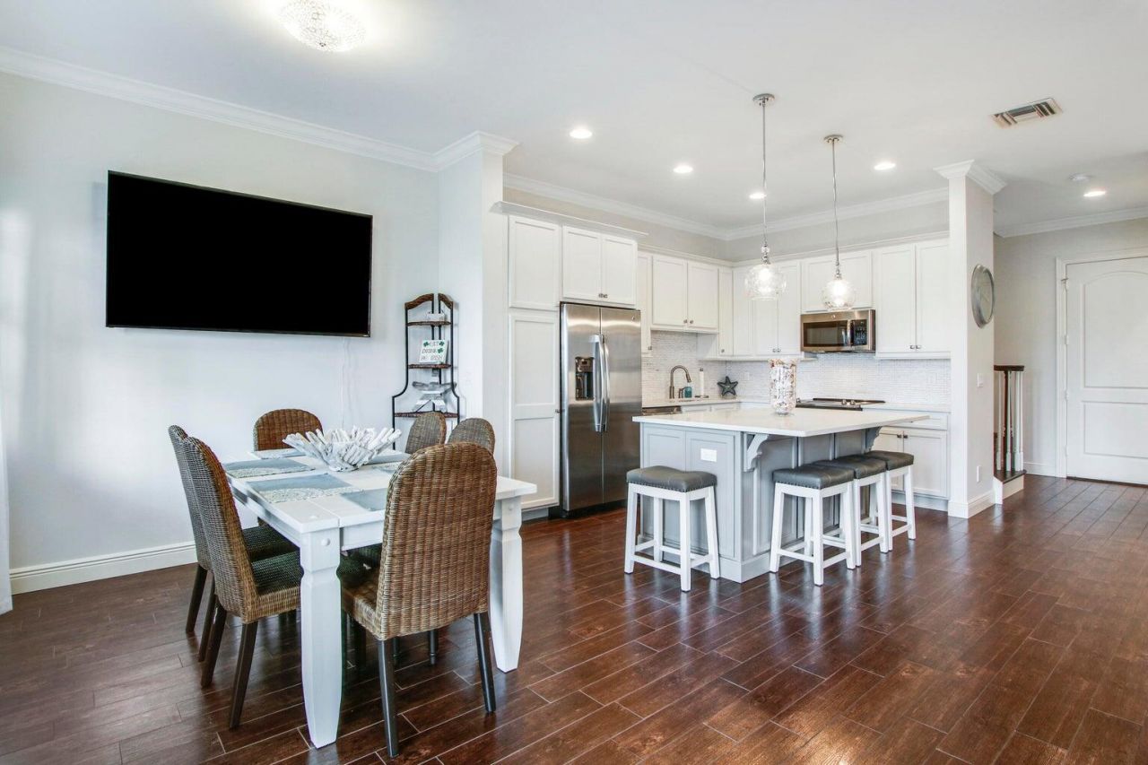 132 Ocean Breeze Drive, Juno Beach, FL 33408 Photo