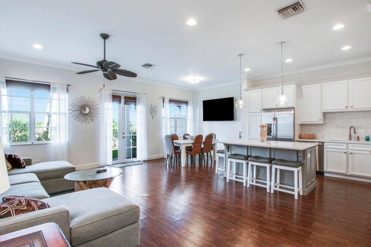 132 Ocean Breeze Drive, Juno Beach, FL 33408 Photo