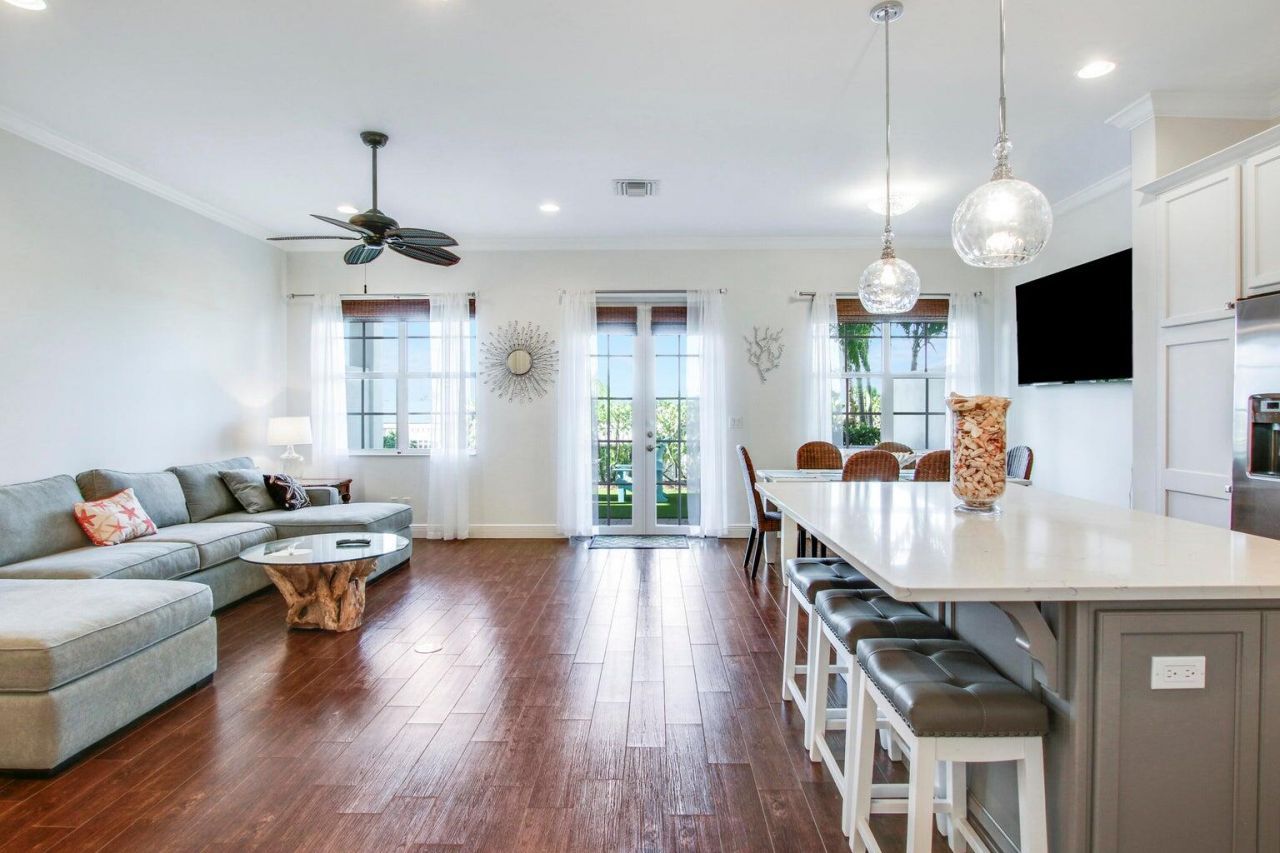 132 Ocean Breeze Drive, Juno Beach, FL 33408 Photo