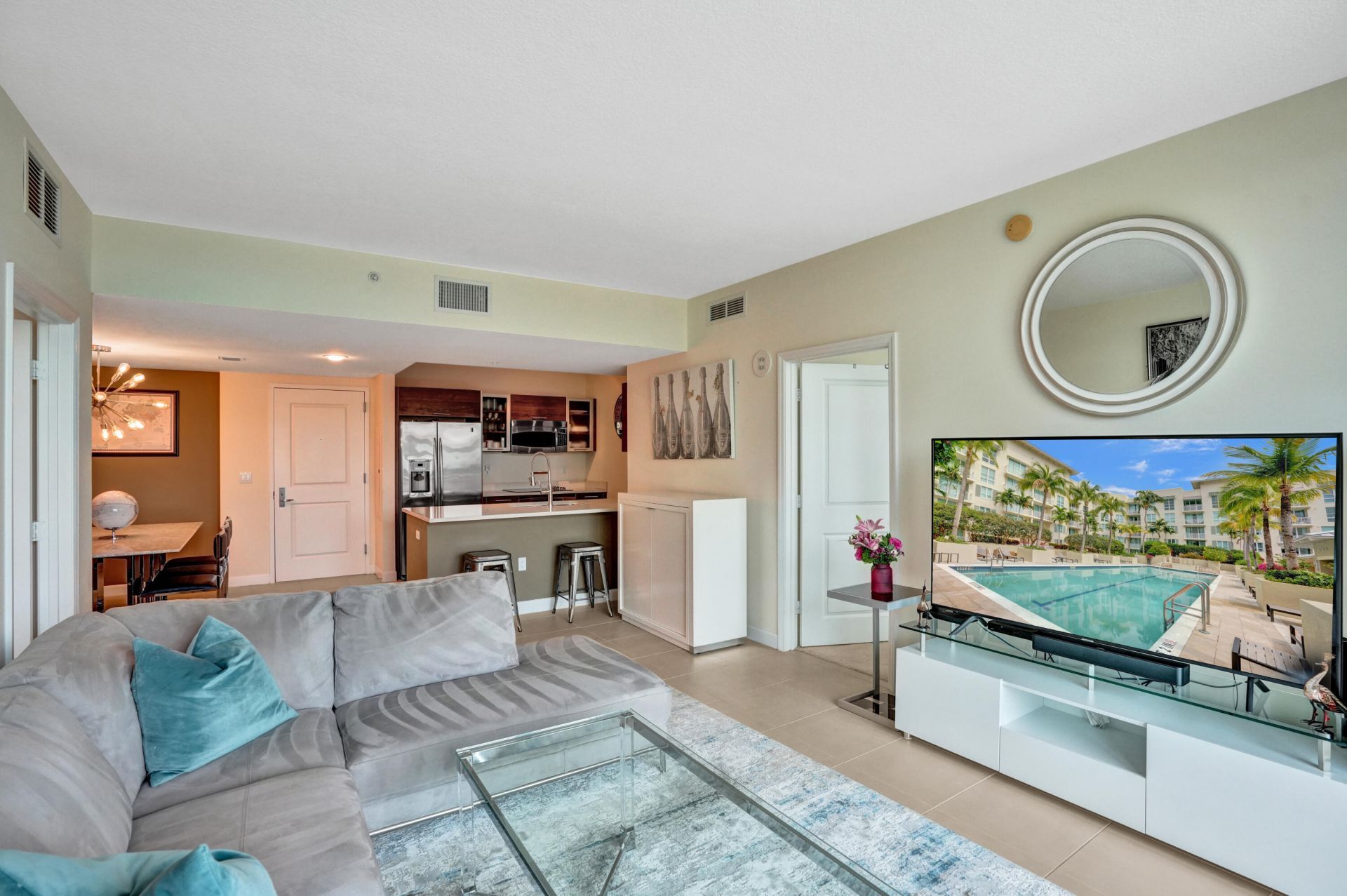 480 Hibiscus Street, Unit 421, West Palm Beach, FL 33401 Photo