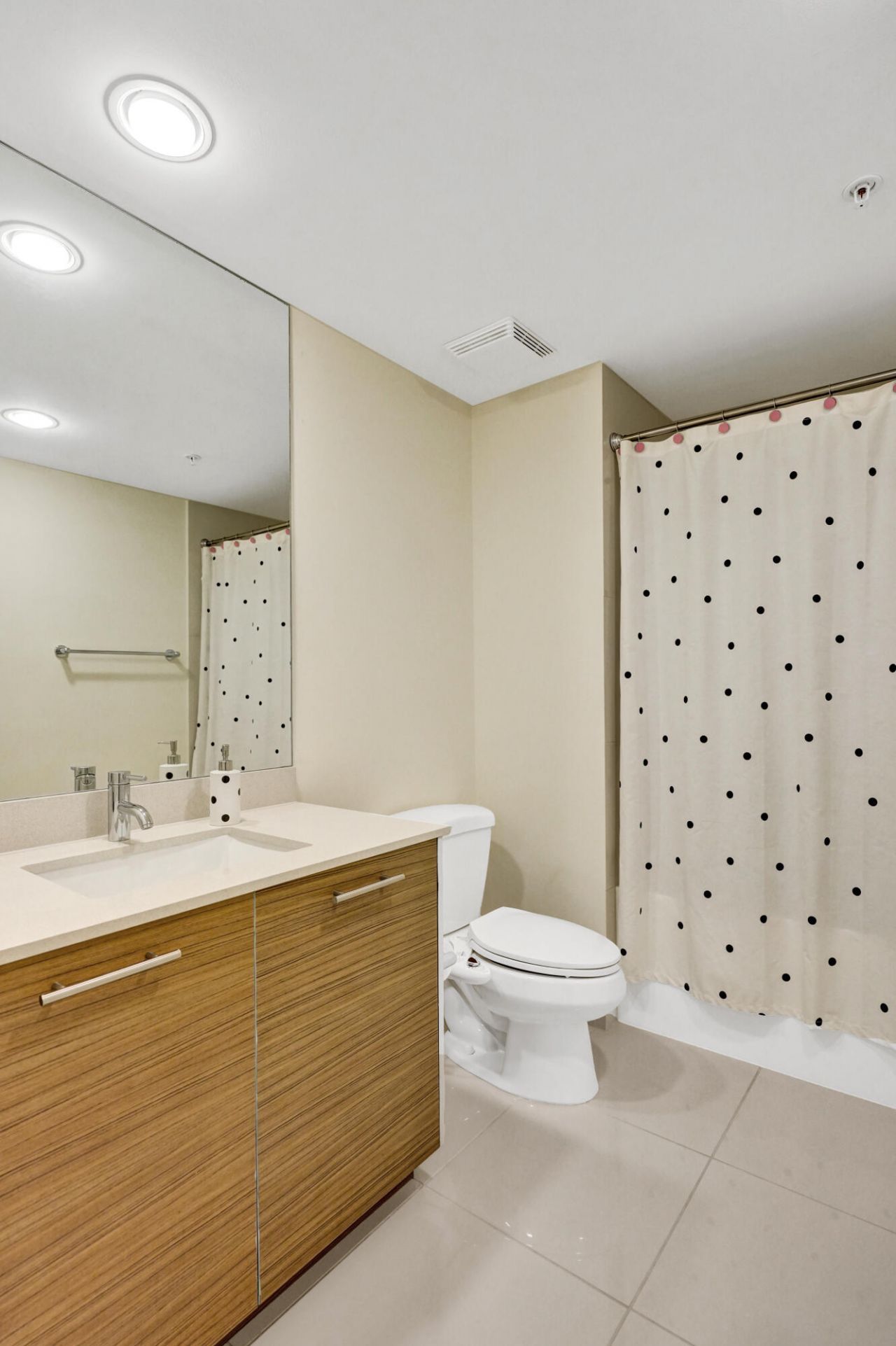 480 Hibiscus Street, Unit 421, West Palm Beach, FL 33401 Photo