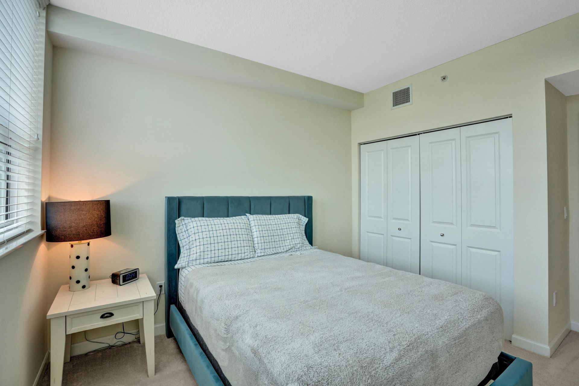 480 Hibiscus Street, Unit 421, West Palm Beach, FL 33401 Photo