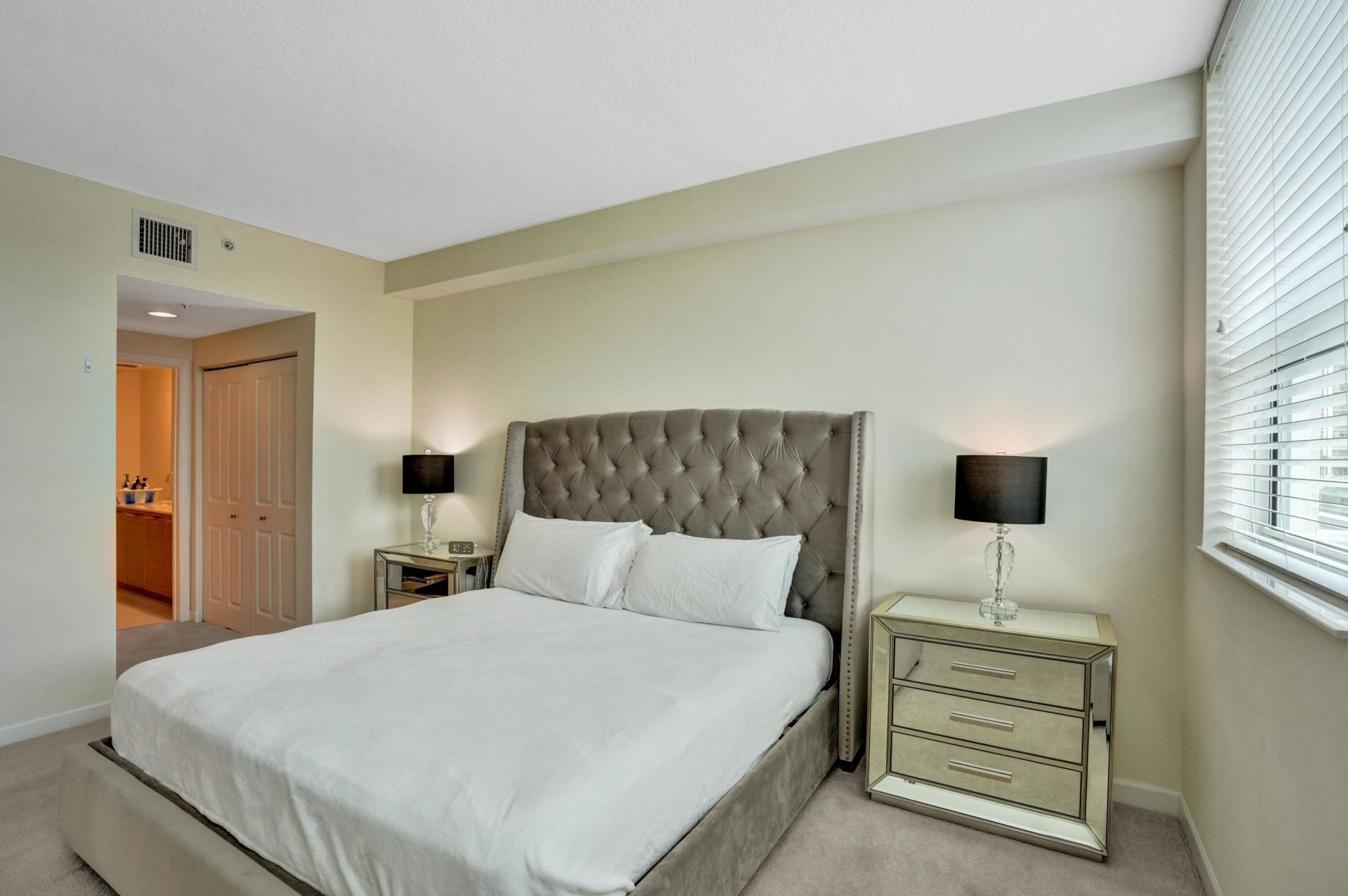 480 Hibiscus Street, Unit 421, West Palm Beach, FL 33401 Photo