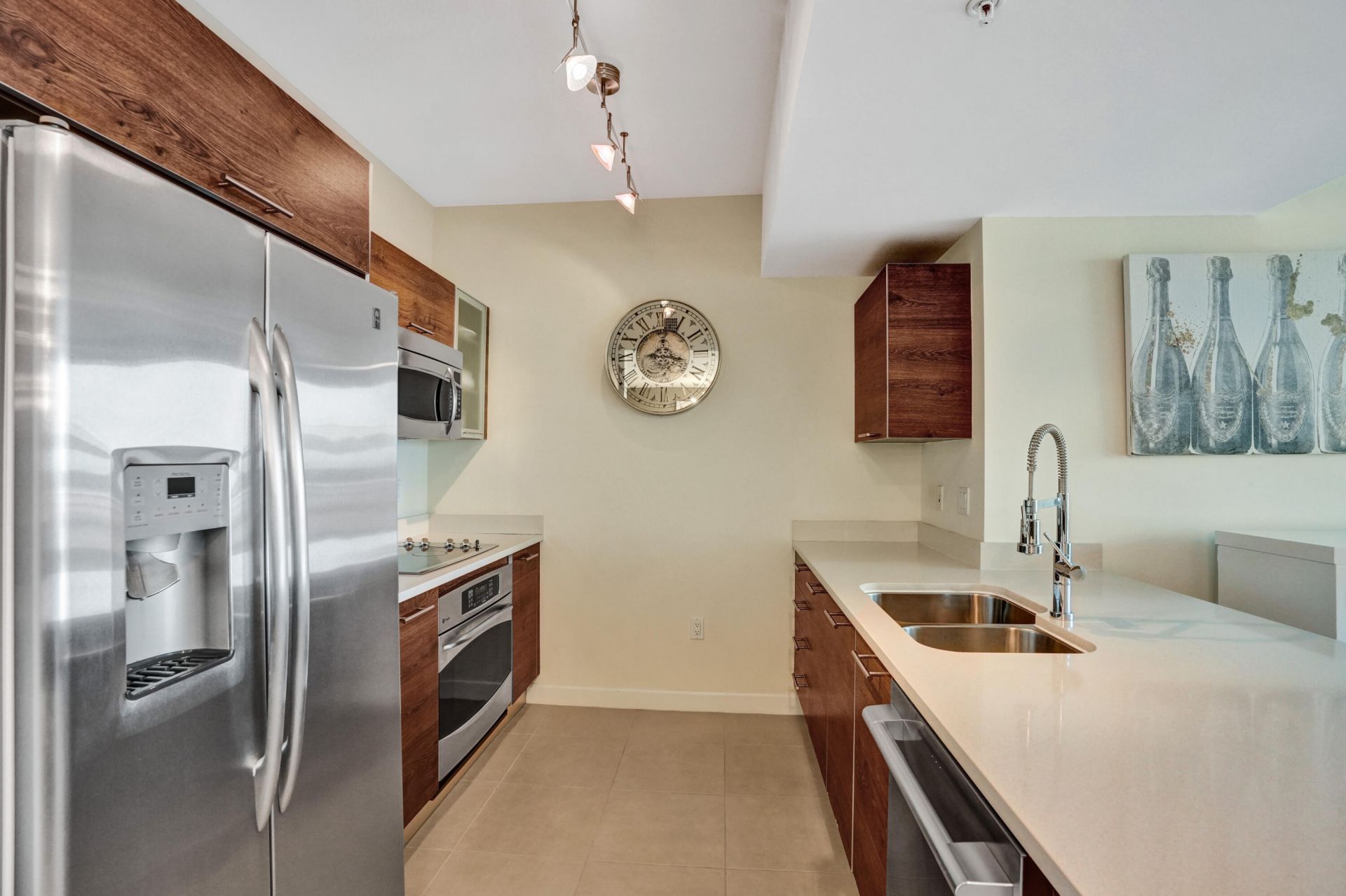 480 Hibiscus Street, Unit 421, West Palm Beach, FL 33401 Photo