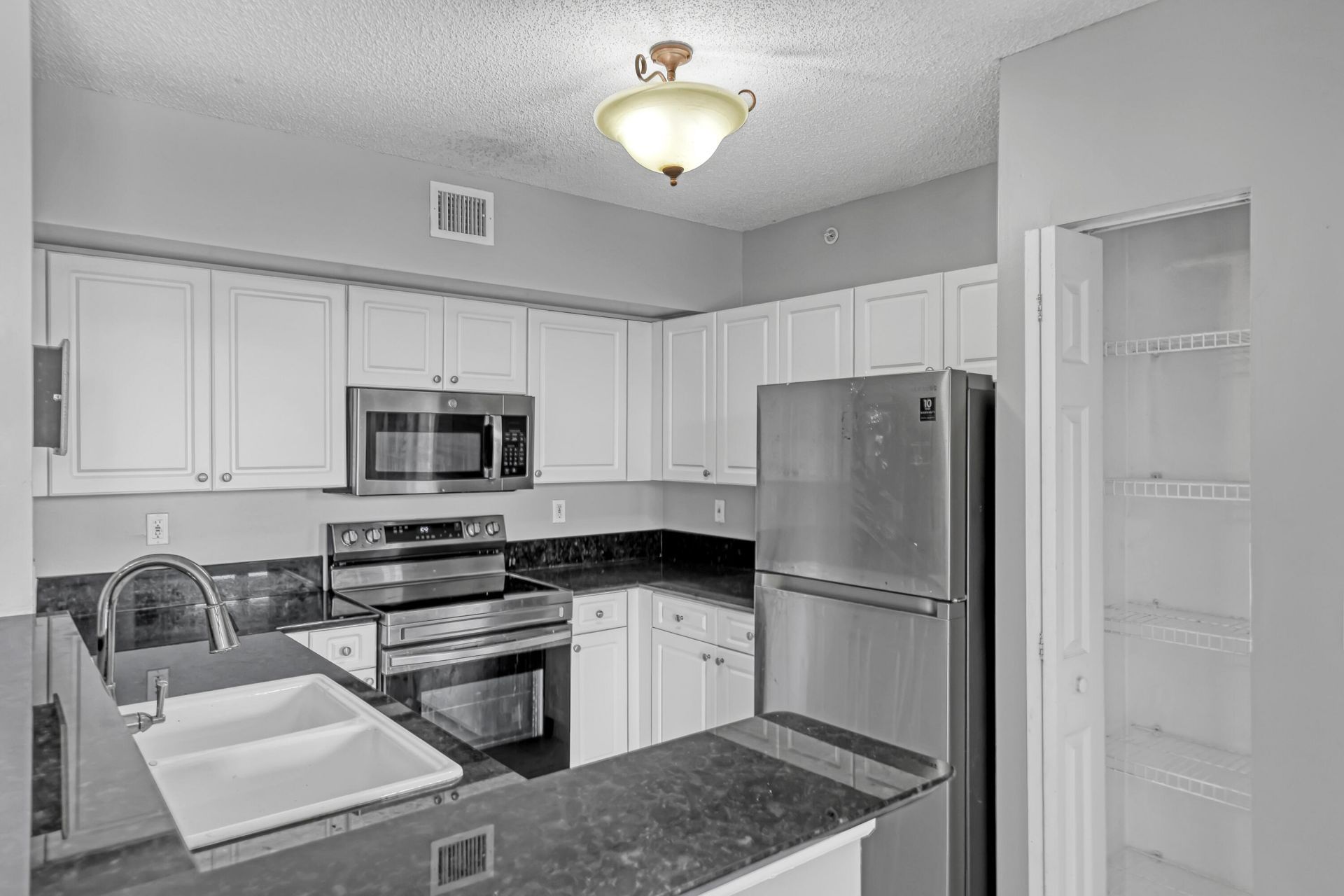 651 Okeechobee Boulevard, Unit 403, West Palm Beach, FL 33401 Photo