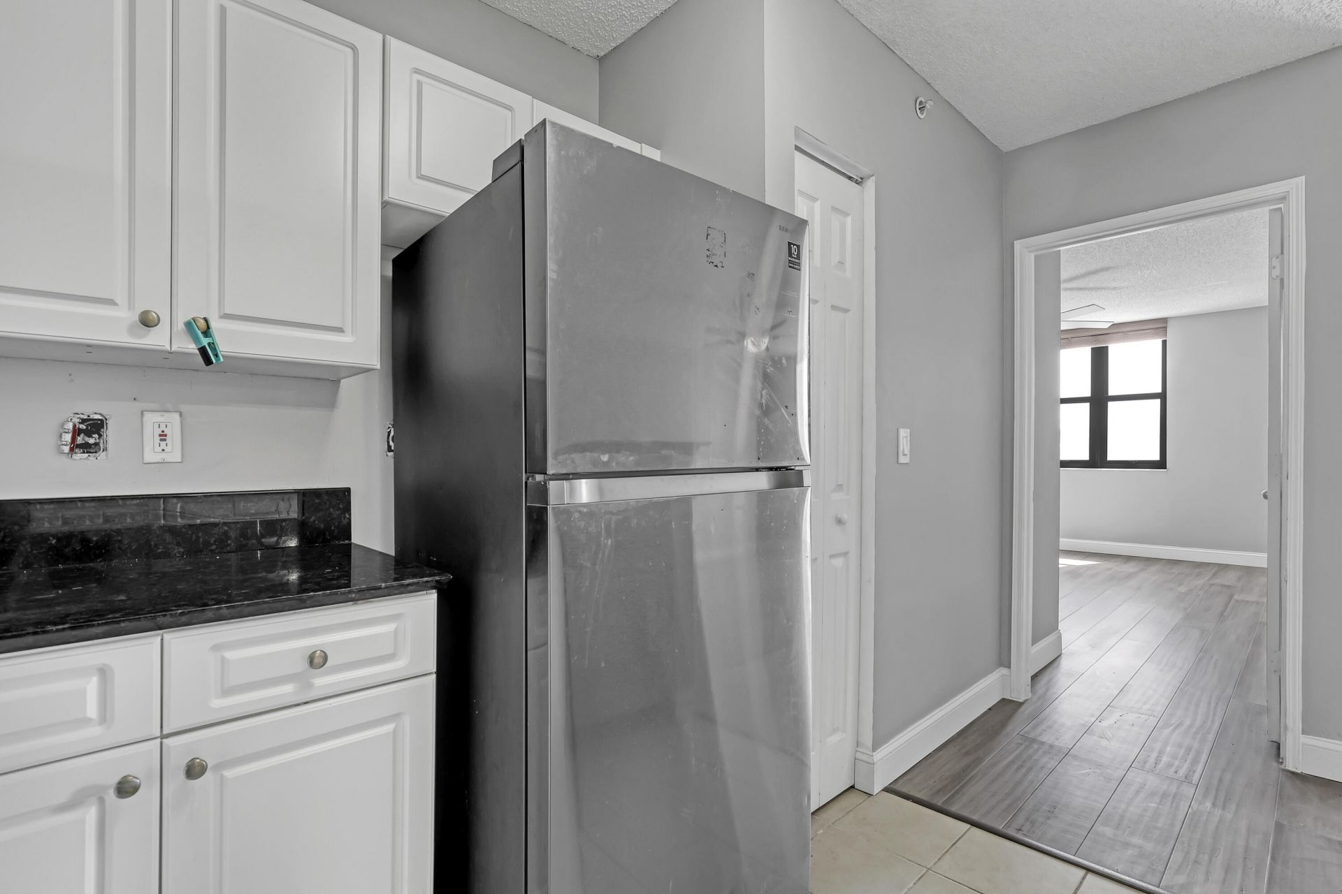 651 Okeechobee Boulevard, Unit 403, West Palm Beach, FL 33401 Photo