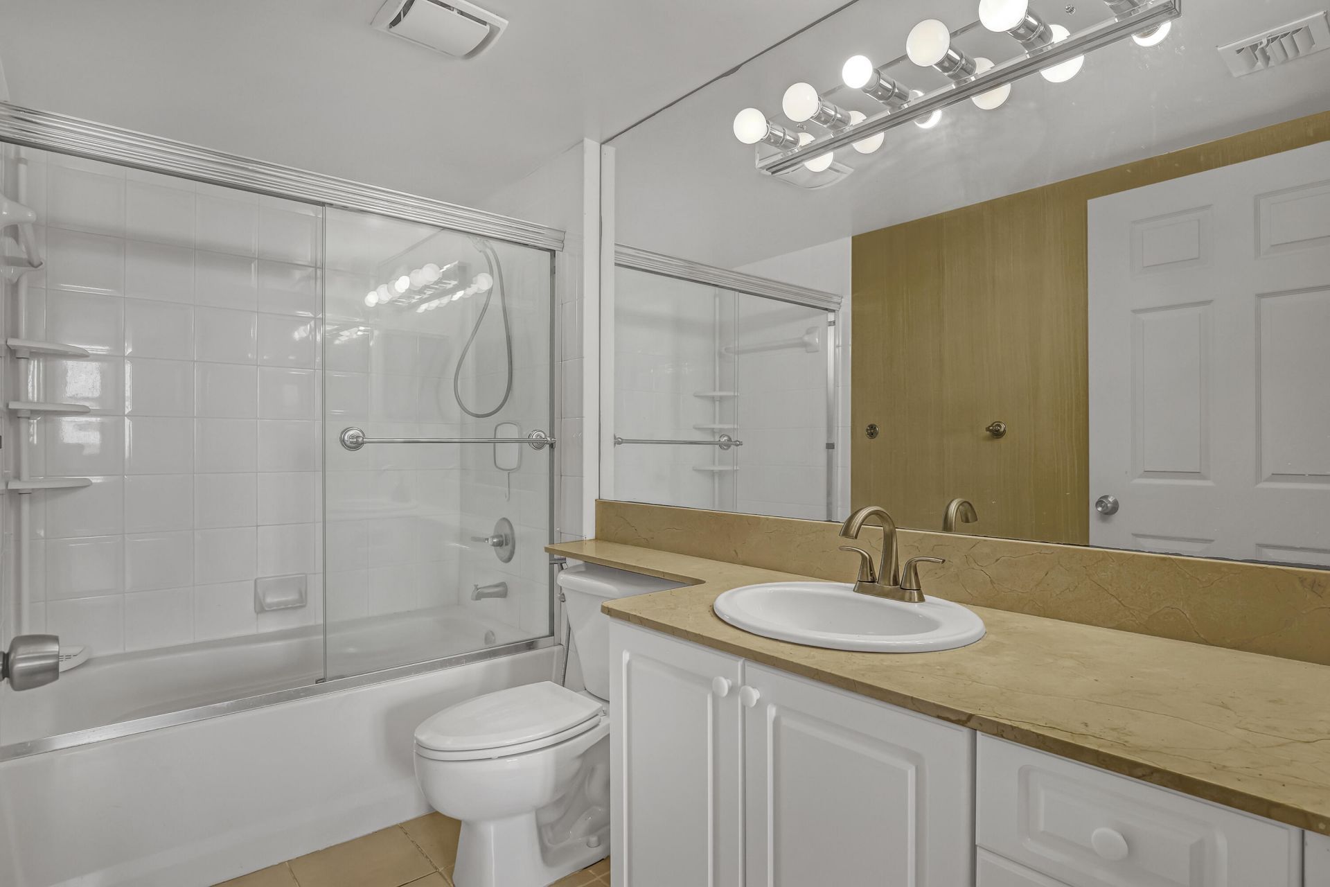 651 Okeechobee Boulevard, Unit 403, West Palm Beach, FL 33401 Photo