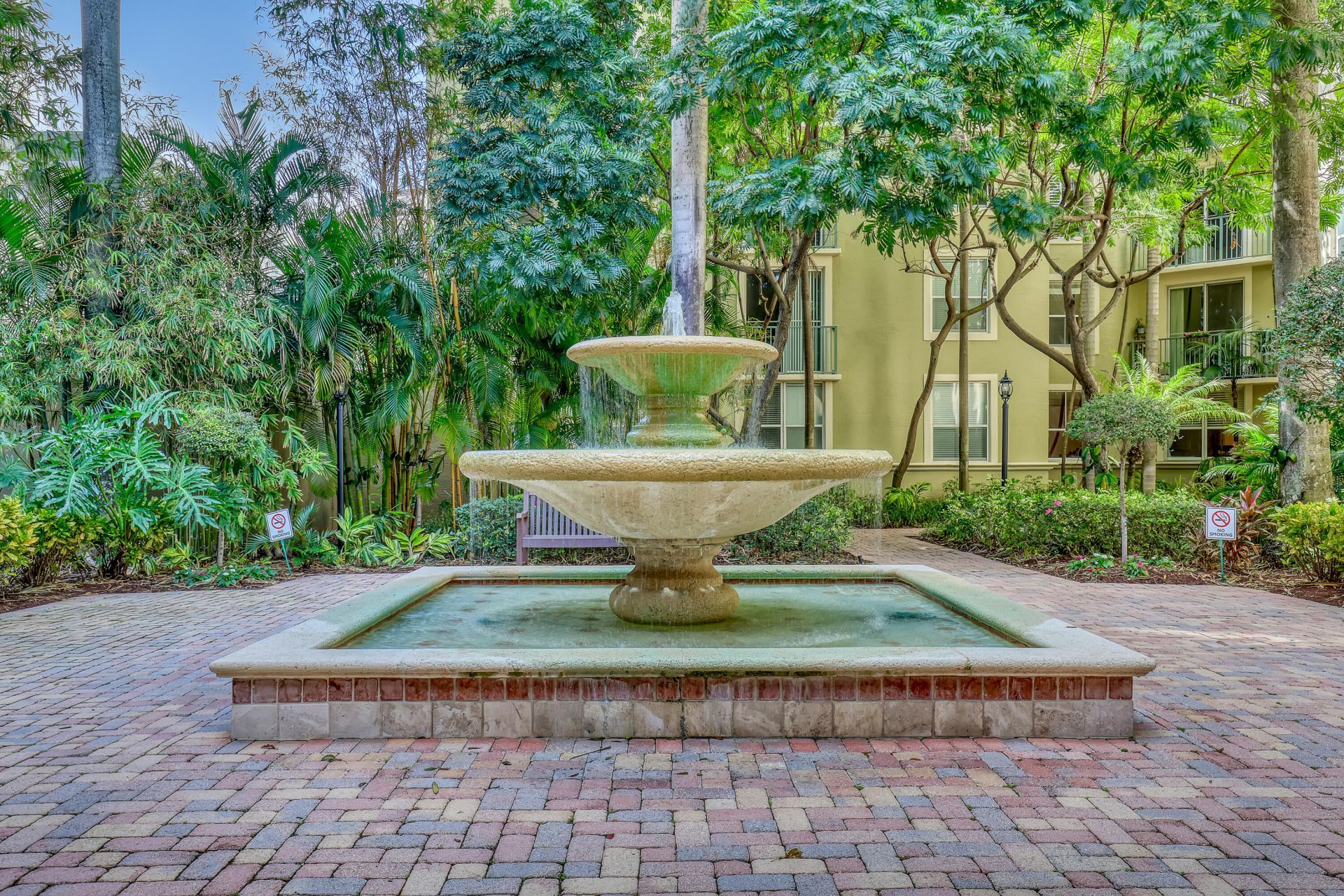 651 Okeechobee Boulevard, Unit 403, West Palm Beach, FL 33401 Photo