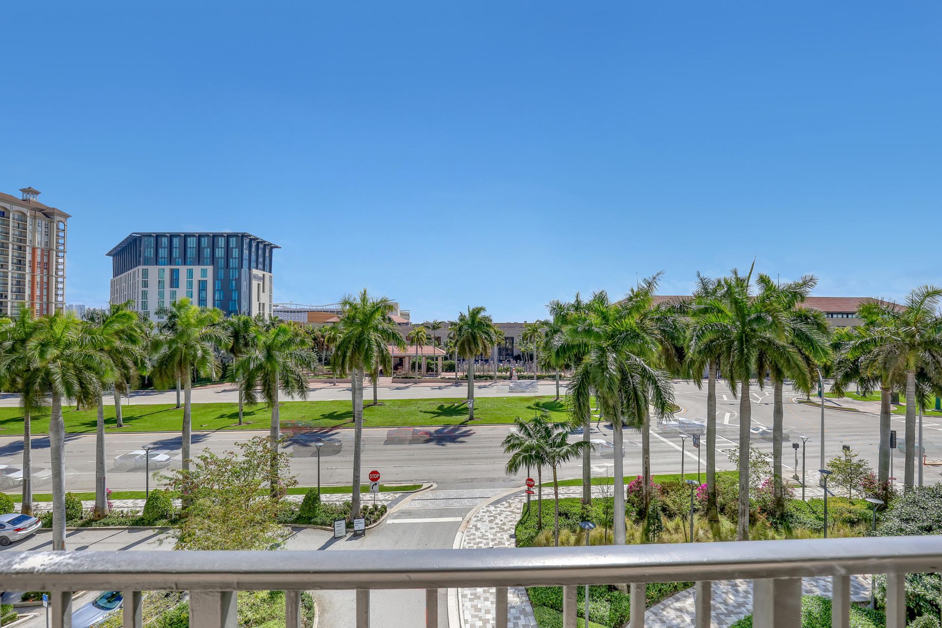 651 Okeechobee Boulevard, Unit 403, West Palm Beach, FL 33401 Photo