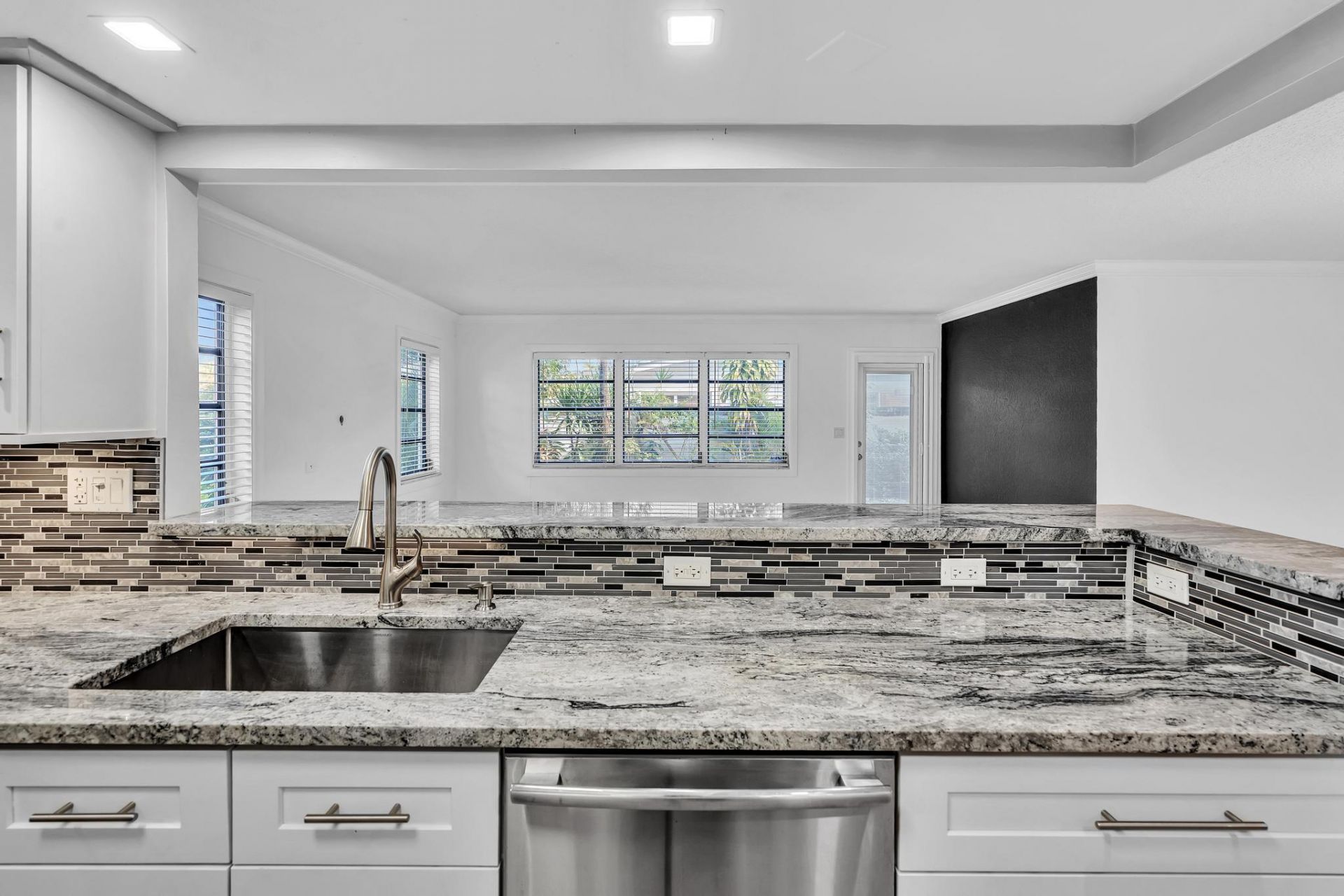 1779 NE 40th Place, Unit 405, Pompano Beach, FL 33064 Photo