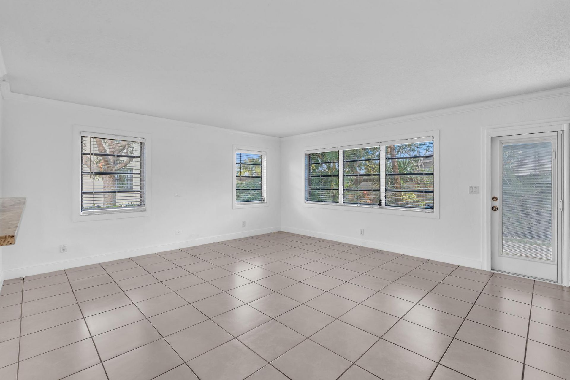 1779 NE 40th Place, Unit 405, Pompano Beach, FL 33064 Photo