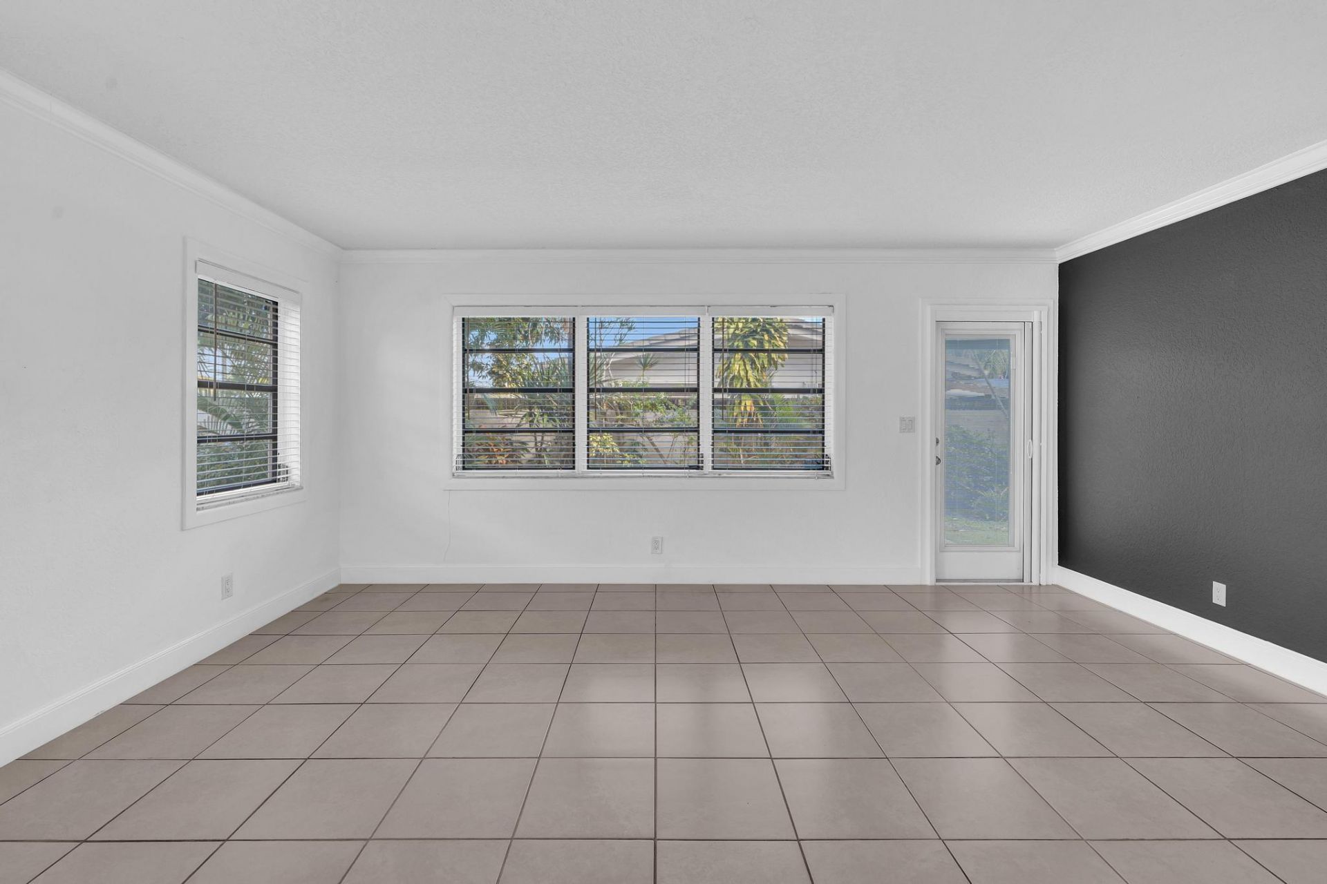 1779 NE 40th Place, Unit 405, Pompano Beach, FL 33064 Photo