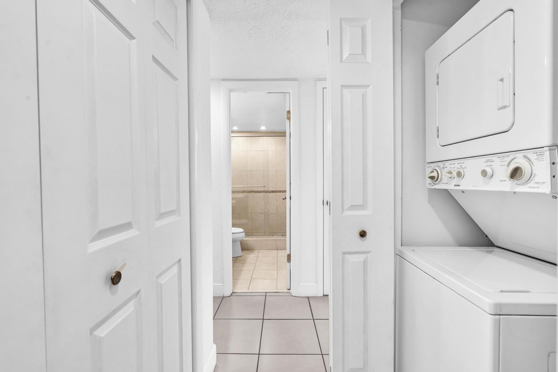 1779 NE 40th Place, Unit 405, Pompano Beach, FL 33064 Photo