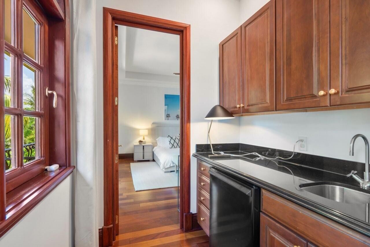 350 E Ocean Avenue, Lantana, FL 33462 Photo