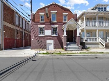 2935 YEMANS Street , Hamtramck, MI 48212