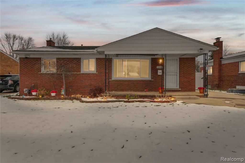 22644 Hill Street, Warren, MI 48091 Main Photo