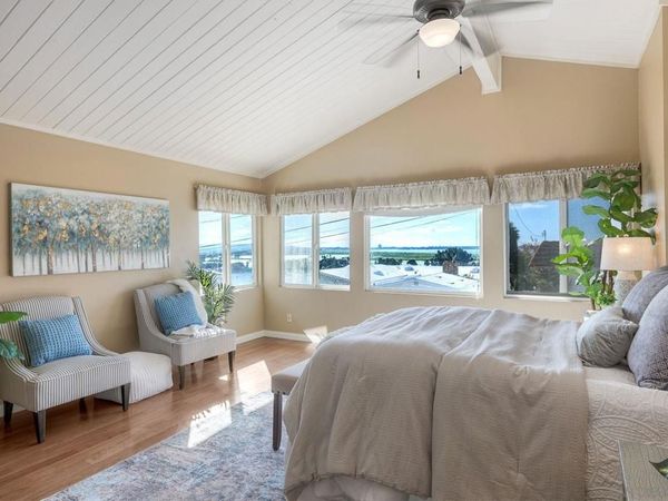 2935 Lloyd St, San Diego, CA 92117