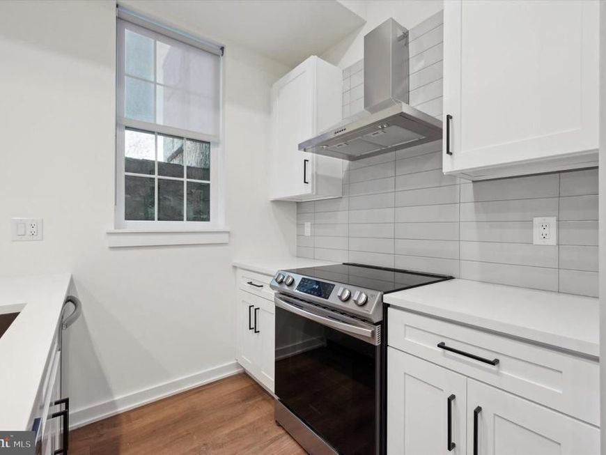 2513 N Howard Street, Unit 301, Philadelphia, PA 19133 Main Photo