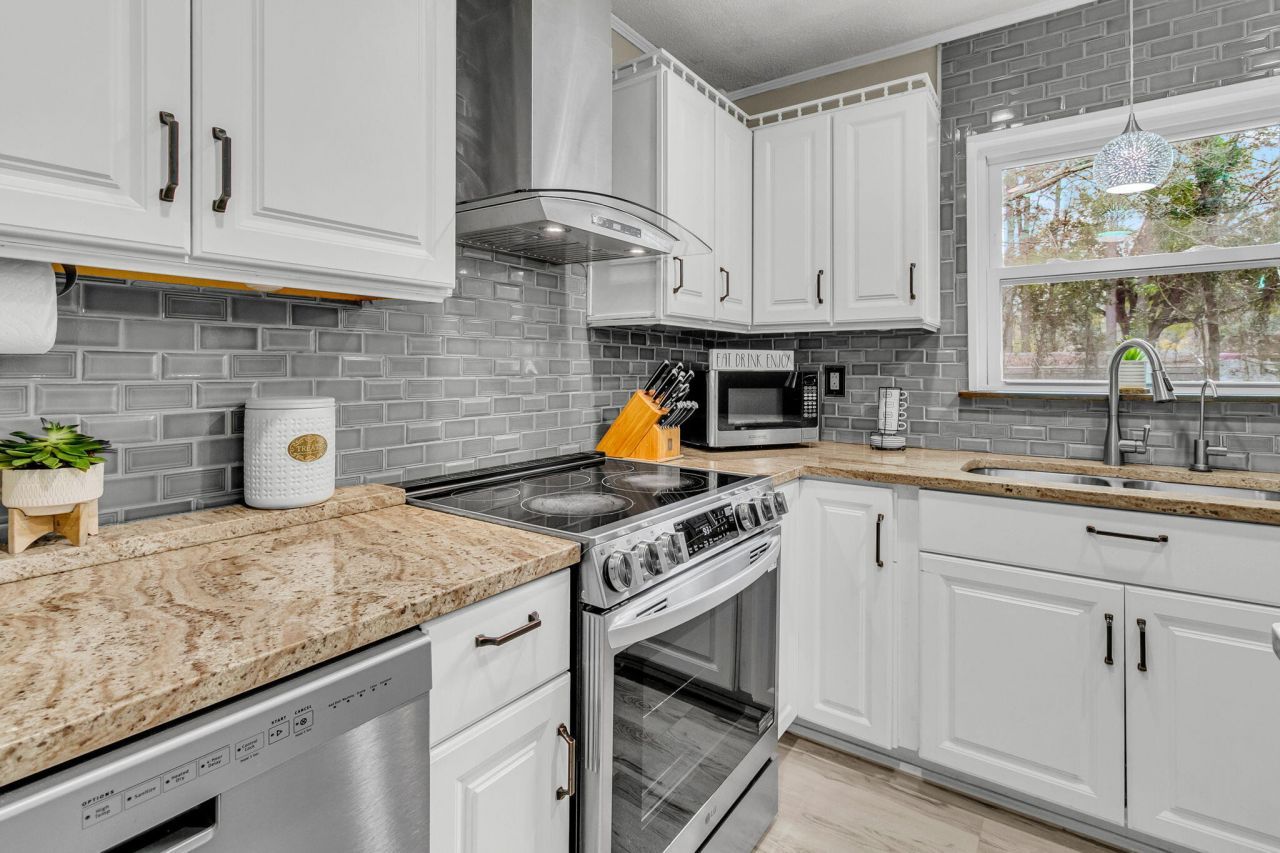 411 Corey Boulevard Photo 16