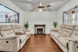 411 Corey Boulevard photo 4