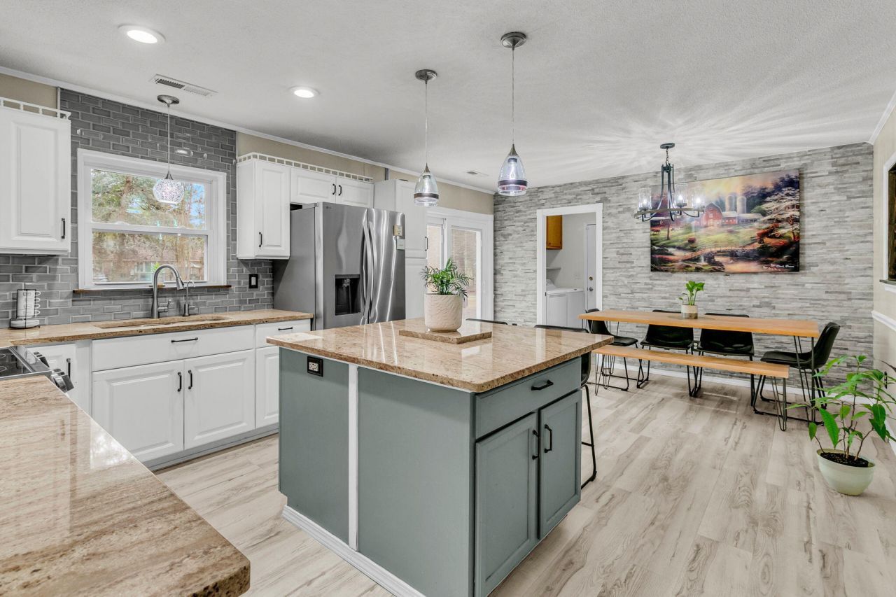 411 Corey Boulevard Photo 7