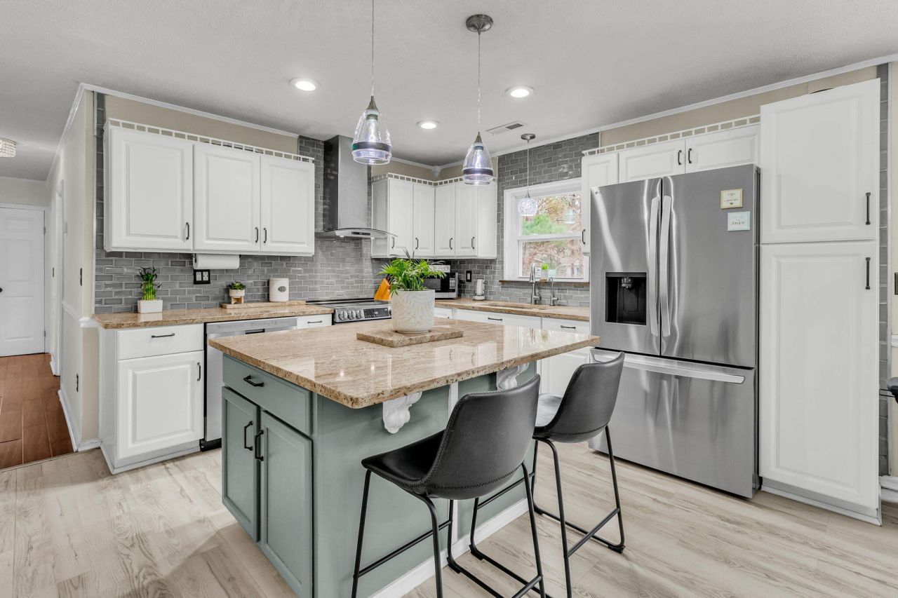 411 Corey Boulevard Photo 8