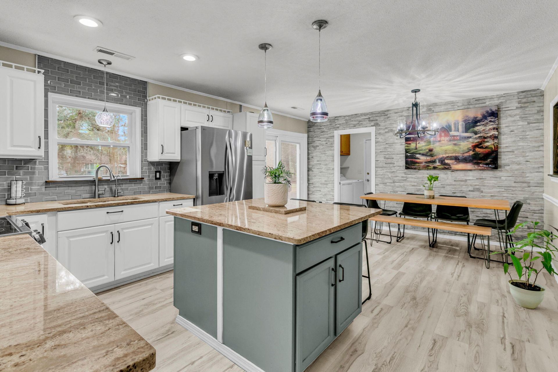411 Corey Boulevard Photo 8