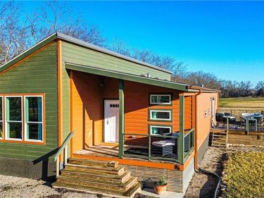 85 Birdie Lane, Mound City, KS 66056