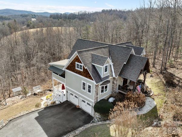 410 Lamp Post Drive , Zirconia, NC 28790