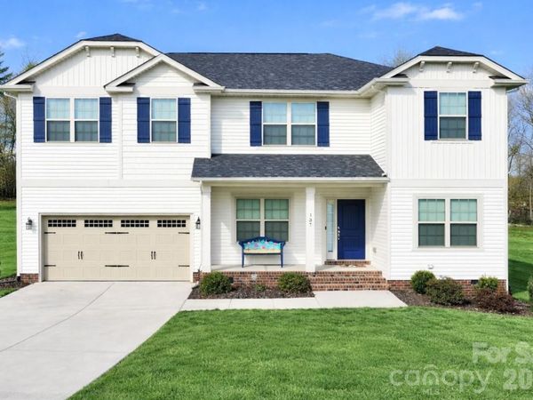 137 Northlake Drive, Statesville, NC 28677