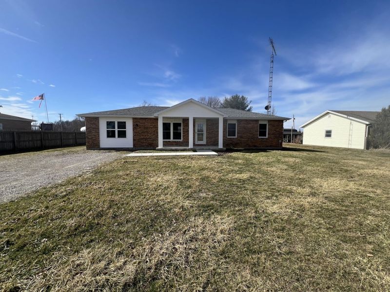 533 N Westminster Street, Waynesfield, OH 45896 Photo 2